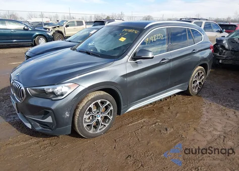 2021 BMW X1 xDrive28I из США, поврежденный, VIN WBXJG9C06M5T16773